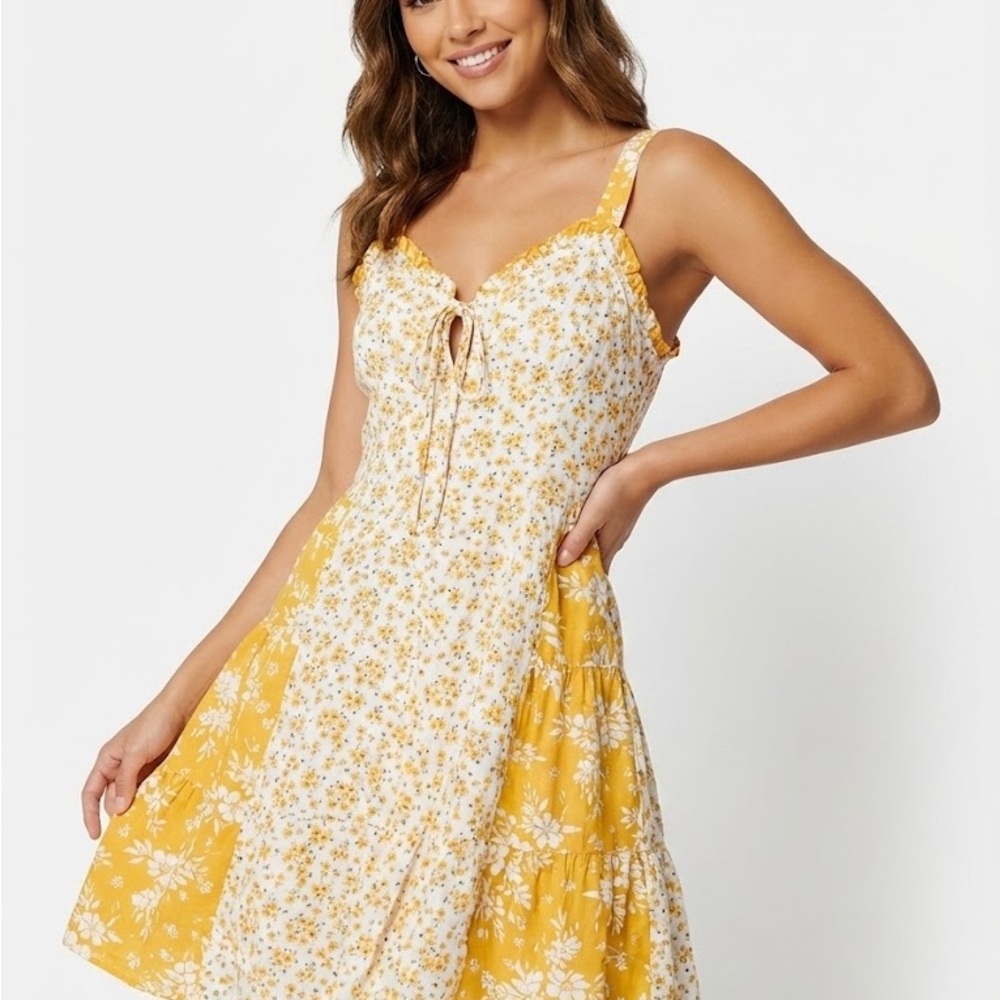 Forever 21 Yellow and White Floral Mini Dress